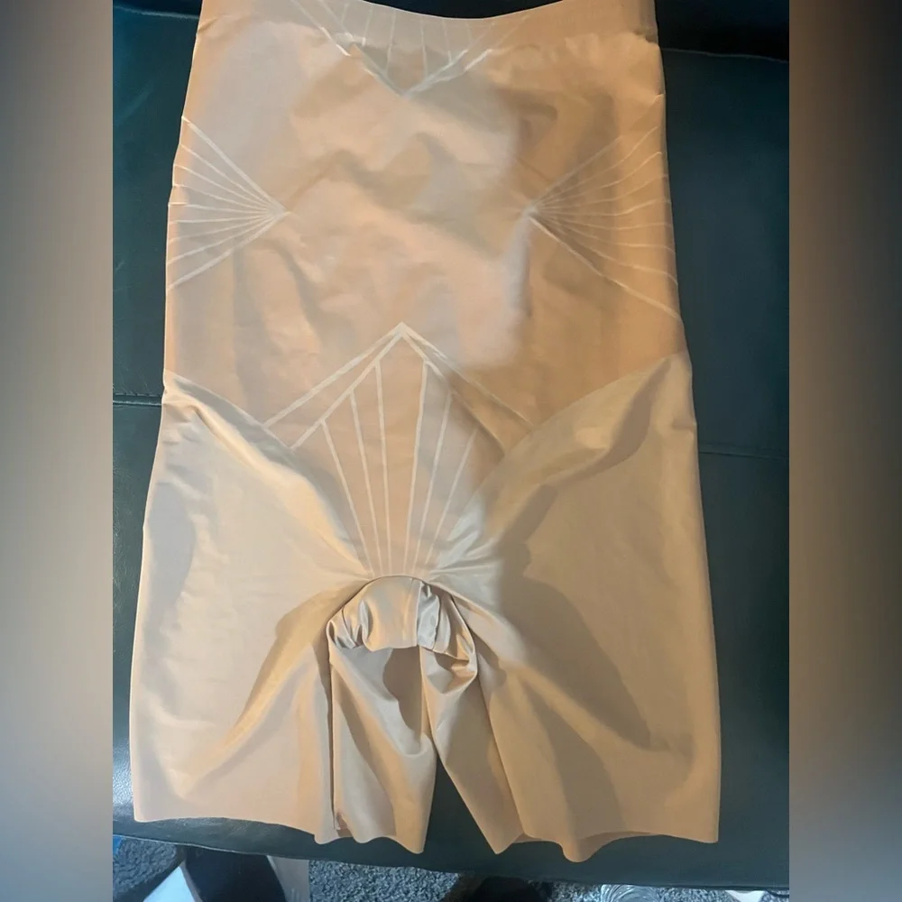 Honeylove ShadowSculpt Mid-Thigh Sand XS Smoothest Shapewear NWT - Picture 7 of 8